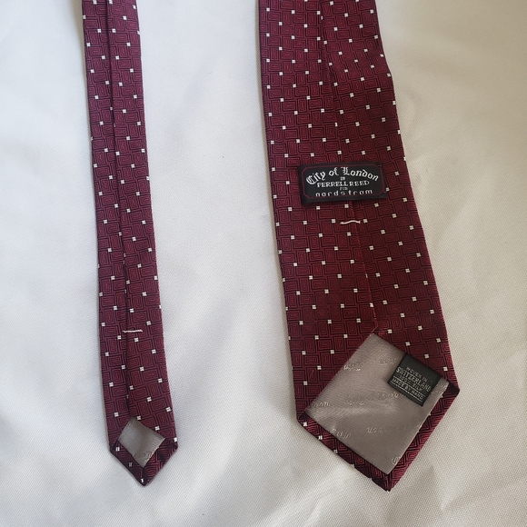 City of London By Ferrell Reed Red Tie - Picture 7 of 8